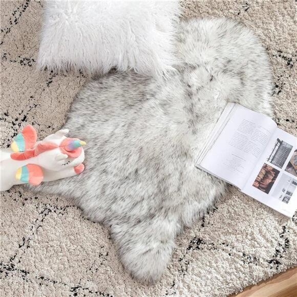 Fluffy Rug Soft Shaggy FauxFur AreaRug Luxury Plush Sheepskin Carpet for Bedroom - Picture 4 of 7